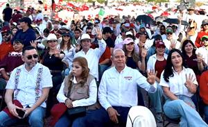 Relacionada diputadosmorenaplazamexicanidad.jpg