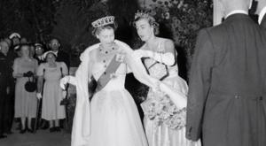 Relacionada reina-isabel.jpg