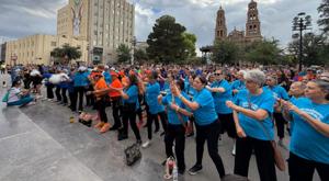 Relacionada mega-zumbaton-abuelitos-plaza-de-armas-baile-actividades-mes-del-abuelo.jpg