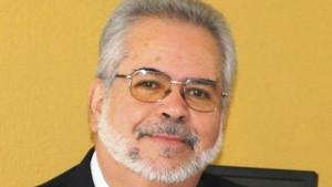 Relacionada carlos-reyes.jpg