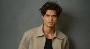 Relacionada charles-melton.jpg