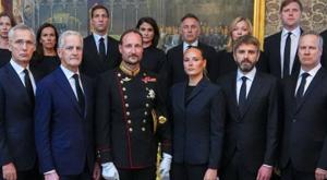 Relacionada comenzo-transicion-rey-haakon-viii-noruega-palacio-real-oslo.jpg