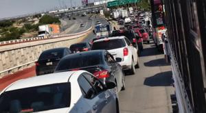 Relacionada caos-vial-cierre-en-el-juan-pablo-ii-causa-largas-filas.jpg
